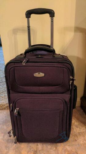 Ricardo Beverly Hills Carryon Luggage with wheels