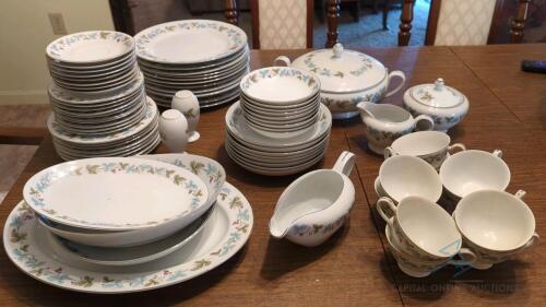 6701 Vintage Fine China Japan complete svc for 8, many more pieces...