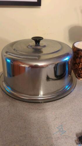 Vintage Cake plate and cover, chip/dip stand toaster