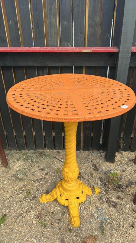 Outdoor Cocktail Table