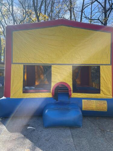 15X15 Fun House