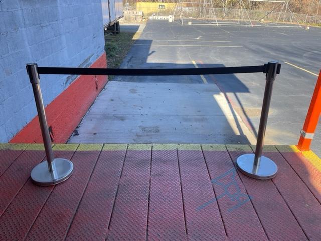 (11) Stanchions, Silver Base