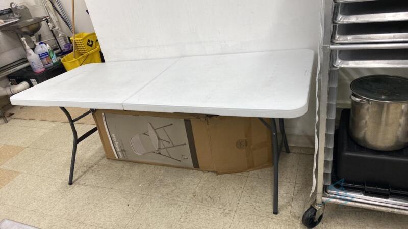 (2) Lifetime Folding Tables