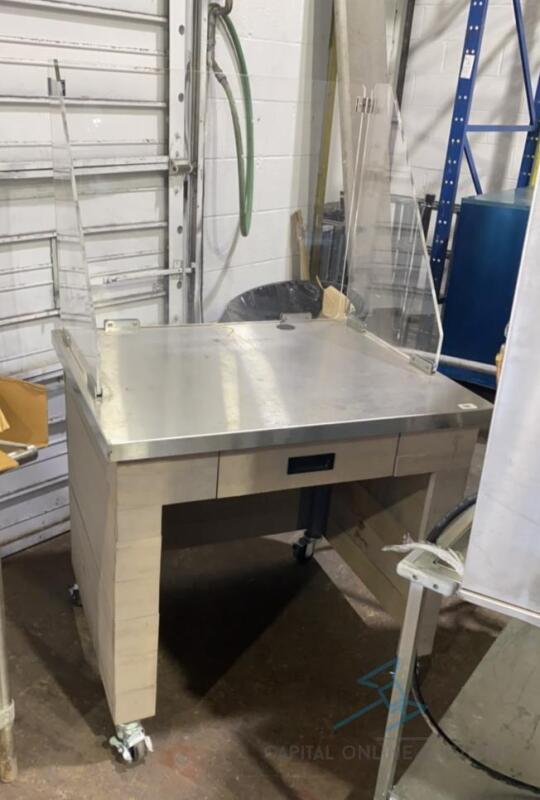 Stainless Steel Table with Sneeze Guard