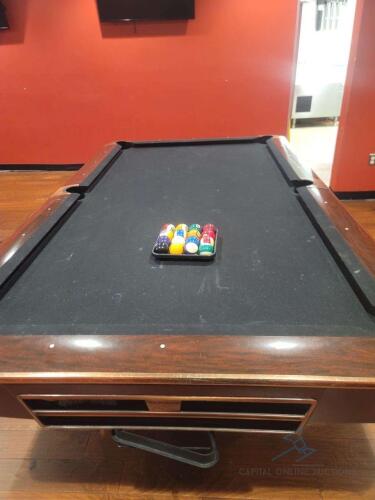 Brunswick Gold Crown IV 8' Pro Pool Table