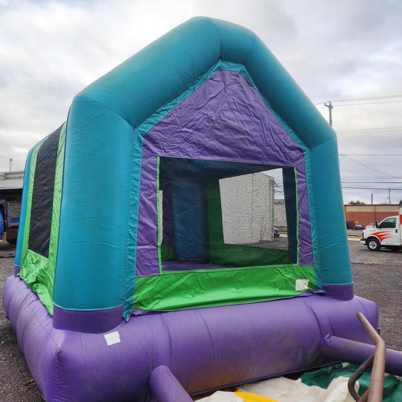 13ft x 13ft Moonbounce