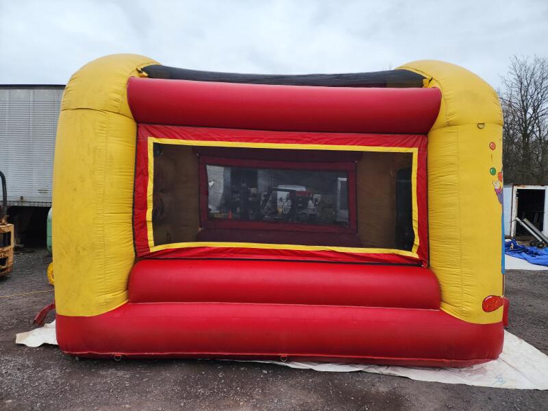 13ft x 13ft Clown Moonbounce