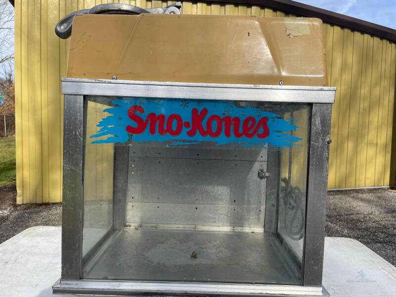 Deluxe Sno Kone Machine