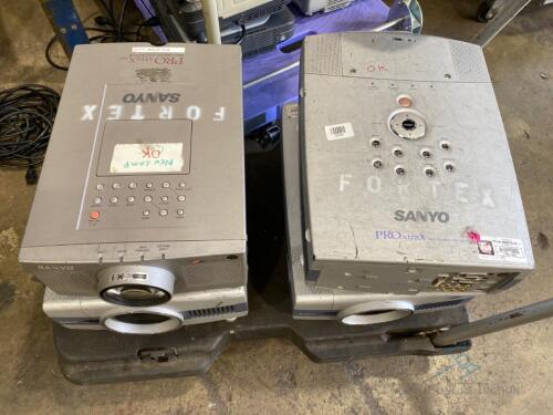 (4) Sanyo Projectors