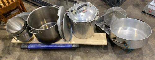 Lot of Cookware, large braising pan, stock pots