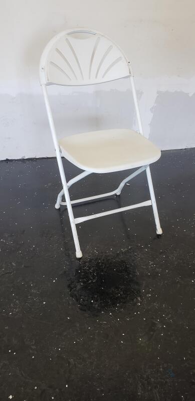 (50) White Fan Back Folding Chairs
