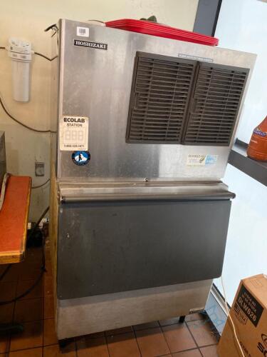 Hoshizaki Ice Machine with Bin