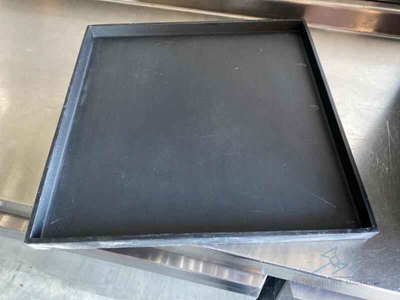 (5) Black Trays