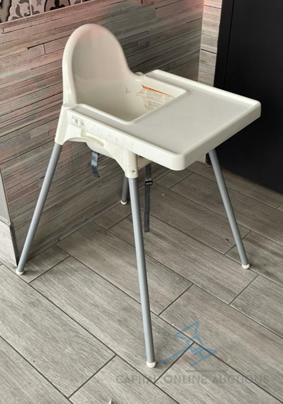 High Chair with Tray