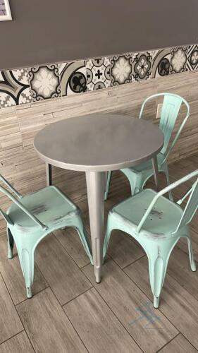 2 Round Metal Tables