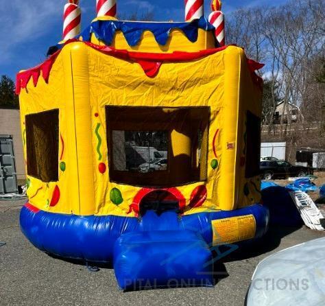 Birthday cake Inflatable