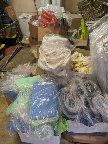 HUGE lot of Assorted Linens