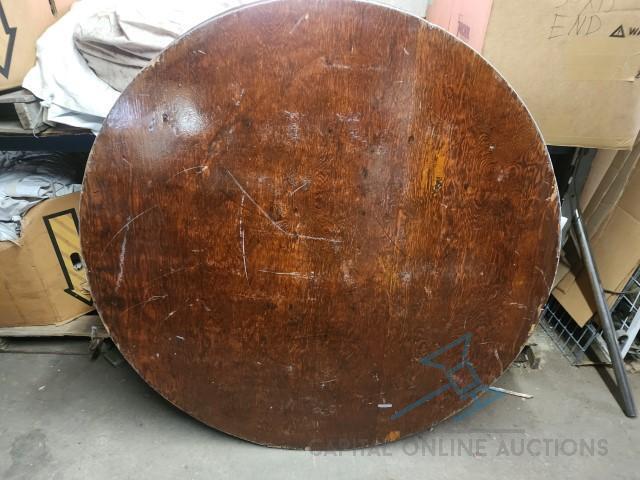 (6) 60'' round tables