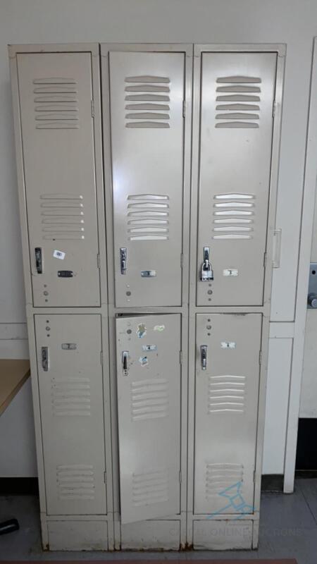 2 Lockers