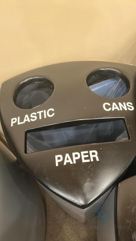 4 Recycling Receptacles