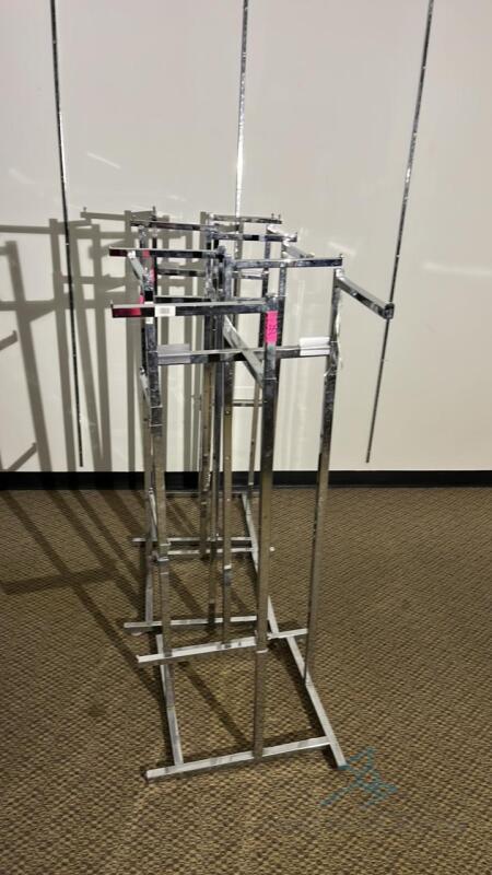 3 Item racks