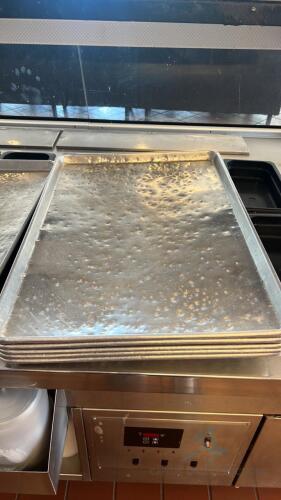 30 full sized sheet pans