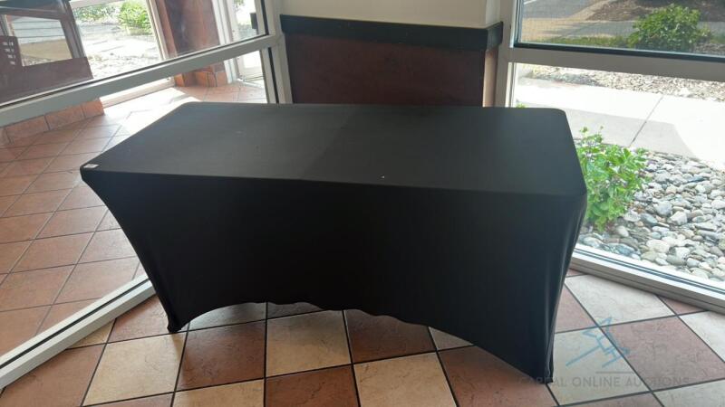 Six ft folding table with linen