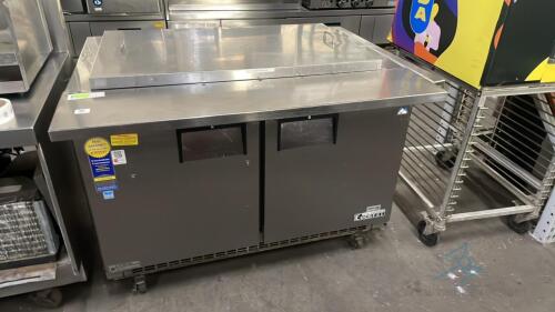 Everest Refrigerated 2-Section Prep Table