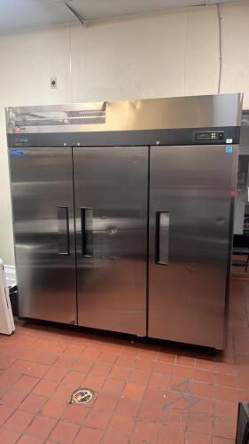 3 Door Upright Turbo Air Reach in Freezer