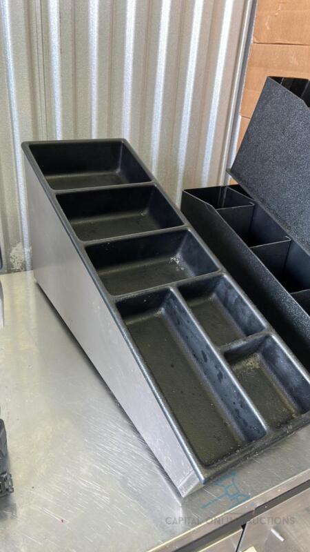 Metal and Plastic Organizer Caddy