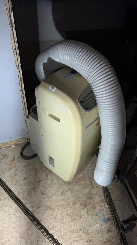 AC unit and shopvac