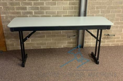 (25) Folding Tables