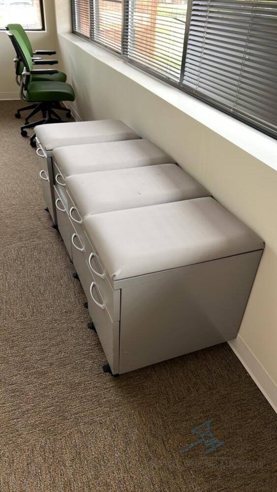 4 Rolling Pedestal Filing with Seat Cushions