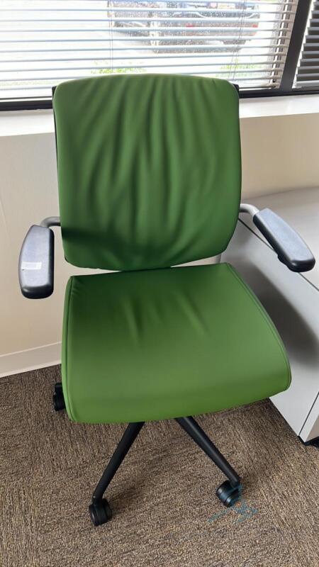 Green Executive Adjustable Office Chair