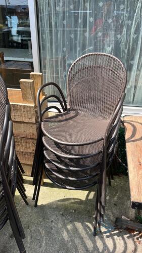 (14) metal outdoor chairs