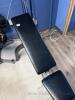 Weight lifting bench