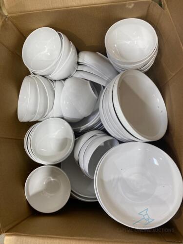 Lot of Dishware