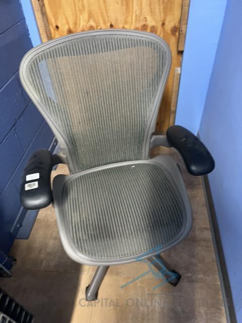 Herman Miller Aeron Chair Model B