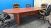 Oval conference table (EC1)