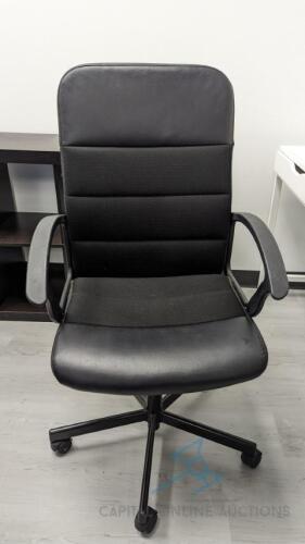 (2) Leather and fabric task chair (KZ2)