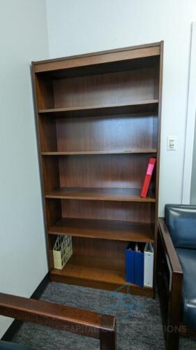 Tall bookshelf (MM2)