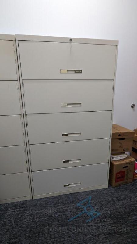 Large metal file cabinet (JG3)