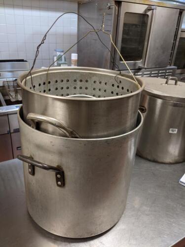 Stock Pot with Strainers