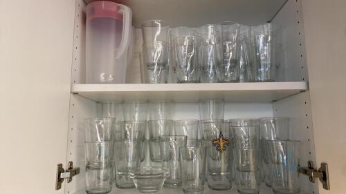 Lot of Glassware