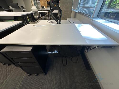 Jarvis High low adjustable desk