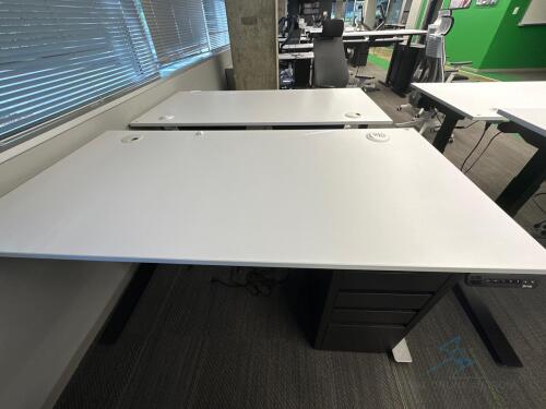 Jarvis High low adjustable desk