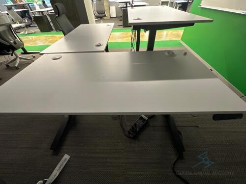 Jarvis High low adjustable desk