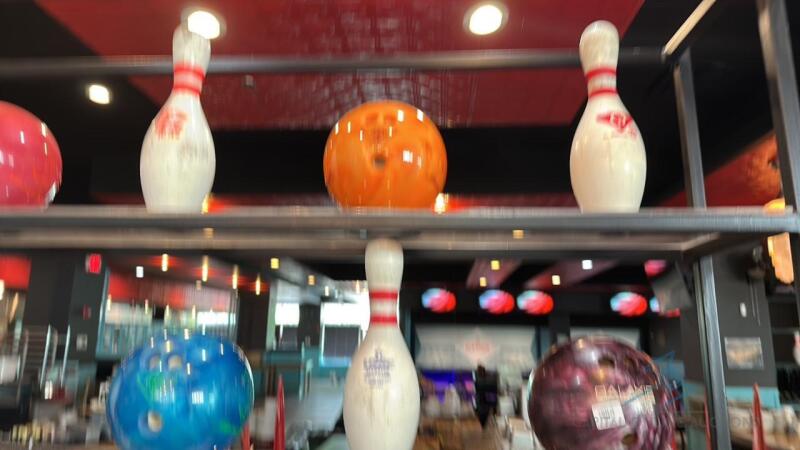 Assorted Bowling Decor