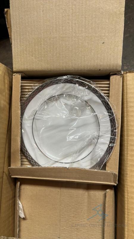 Box of 48 Dessert Plates