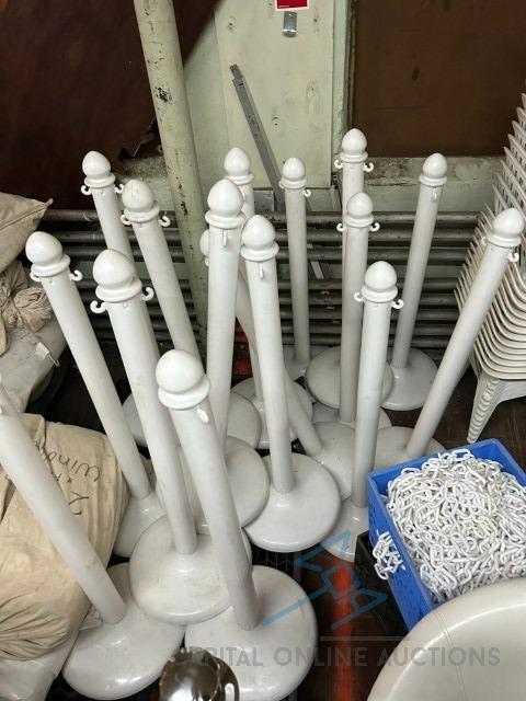 (16) PLASTIC STANCHIONS AND PLASTIC CHAIN